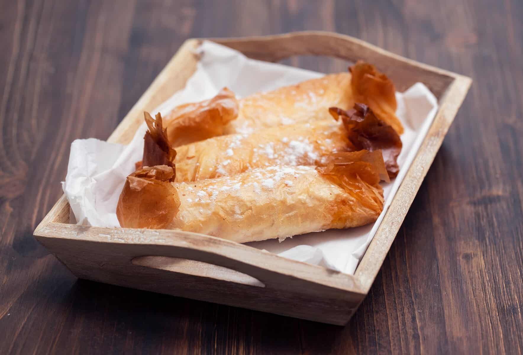typical portuguese sweets Pasteis de Tentugal