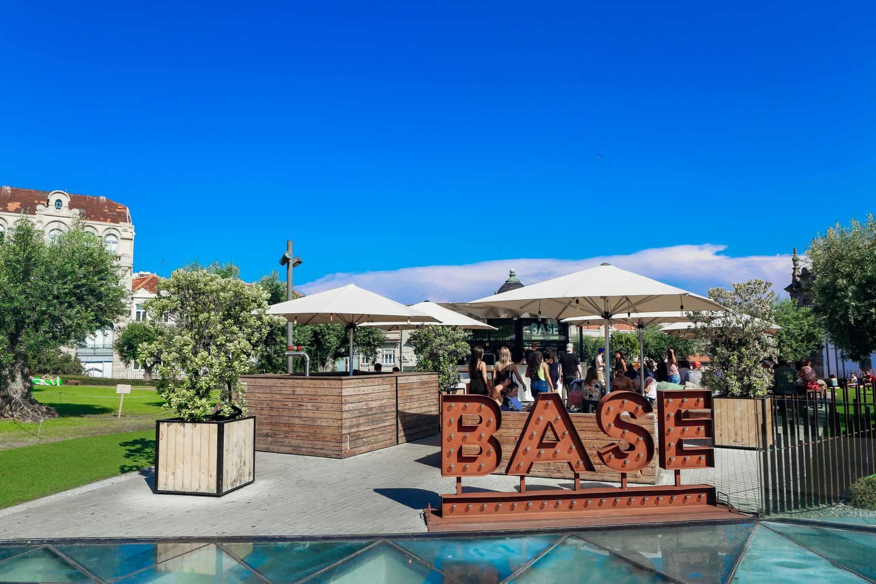 Porto-Portugal-BASE-restaurant