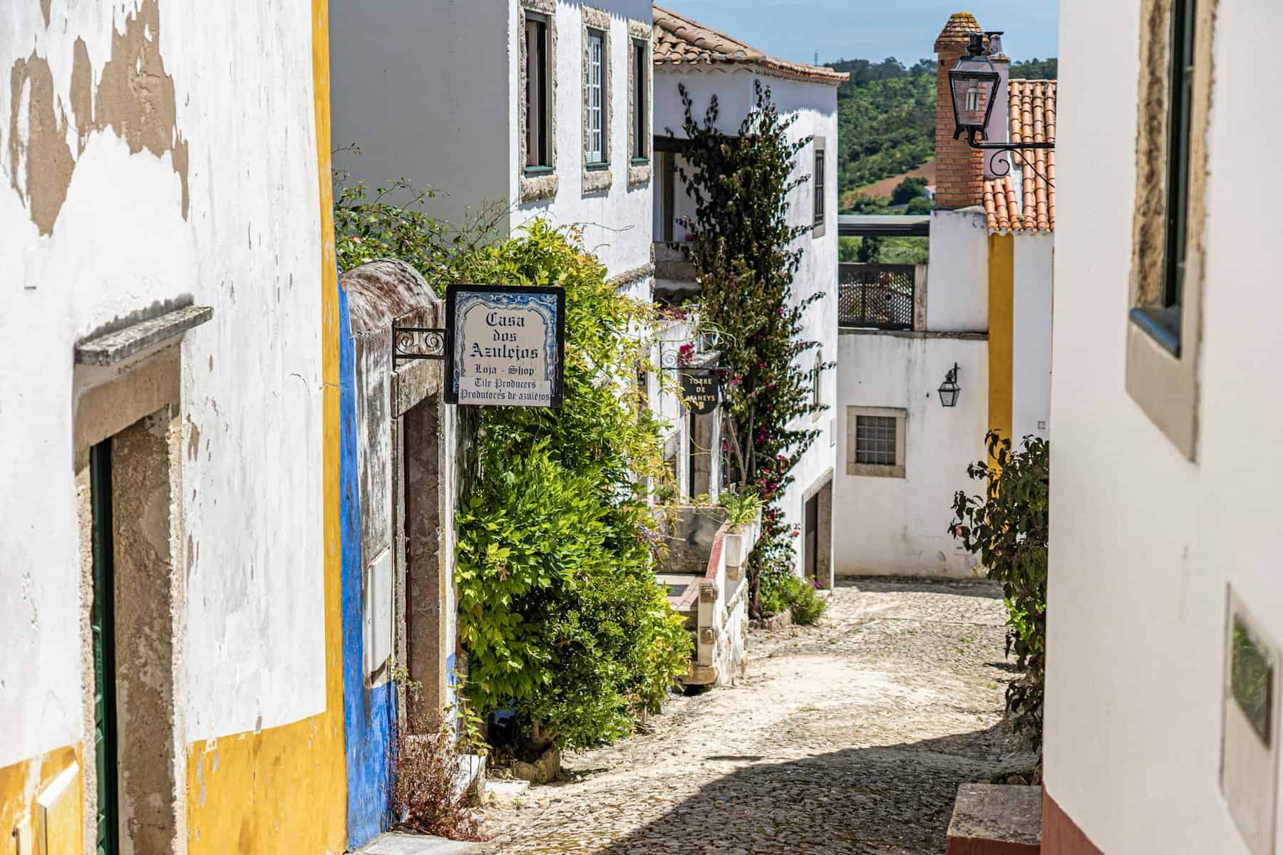 Obidos-Portugal-narrow-streets
