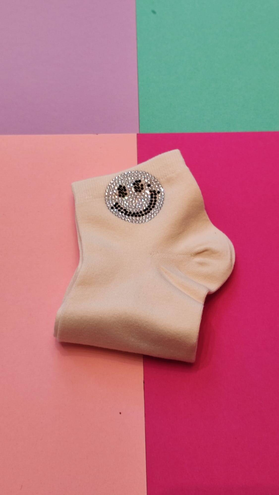 IMG-20250428-WA0005 Sneaker Socken Damen Smiley beige – Bild 1