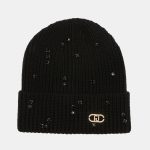 Mütze mit Strass und Perlen