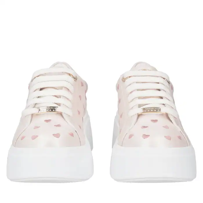 Clara – Leder-Sneaker in Rosa mit bestickten Herzen – Bild 4