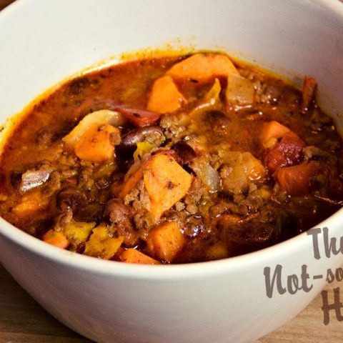 Hearty Sweet Potato Chili | The Not so Modern Housewife Sweet potato chili with ground beef and fresh tomatoes - hearty sweet potato chili