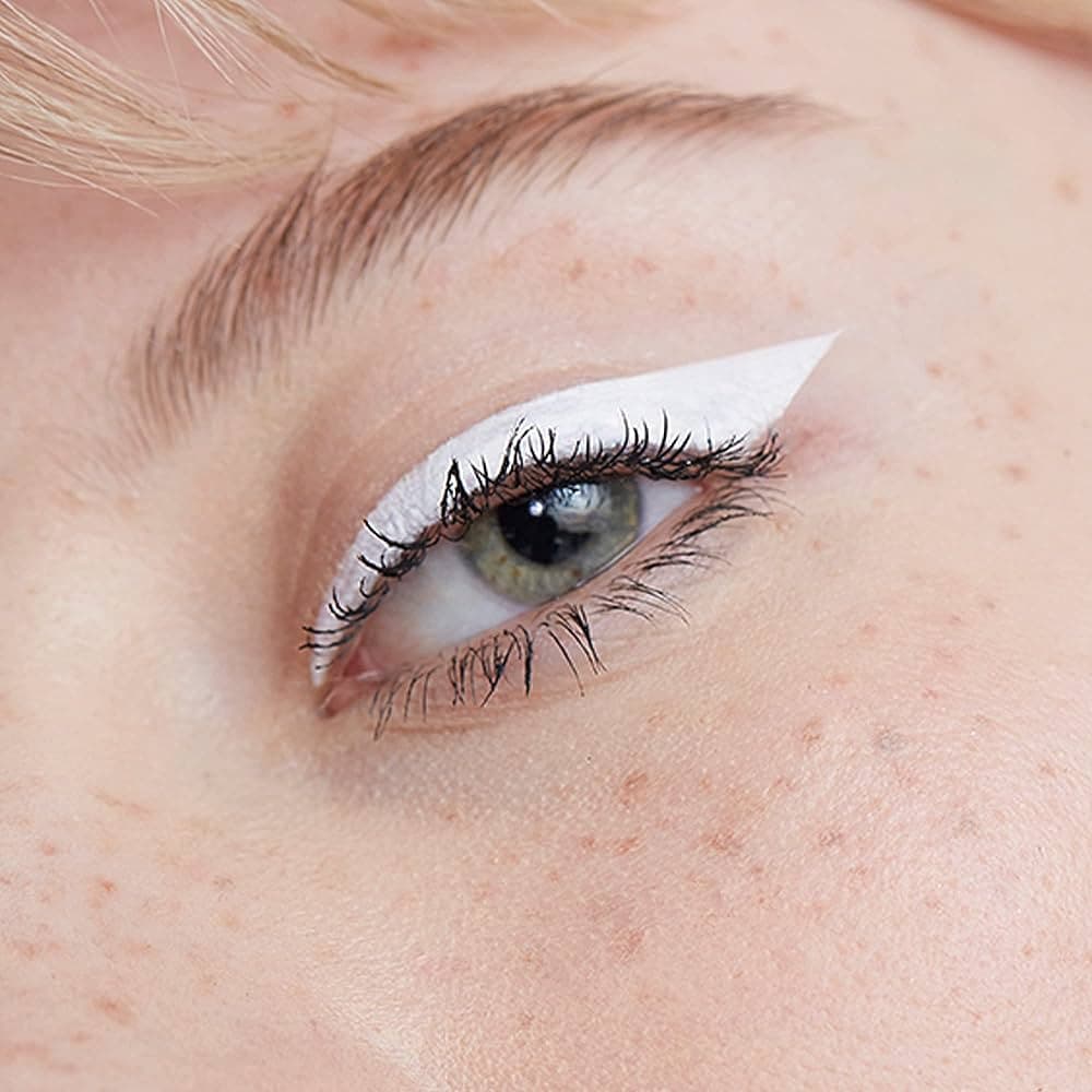 weißer Eyeliner