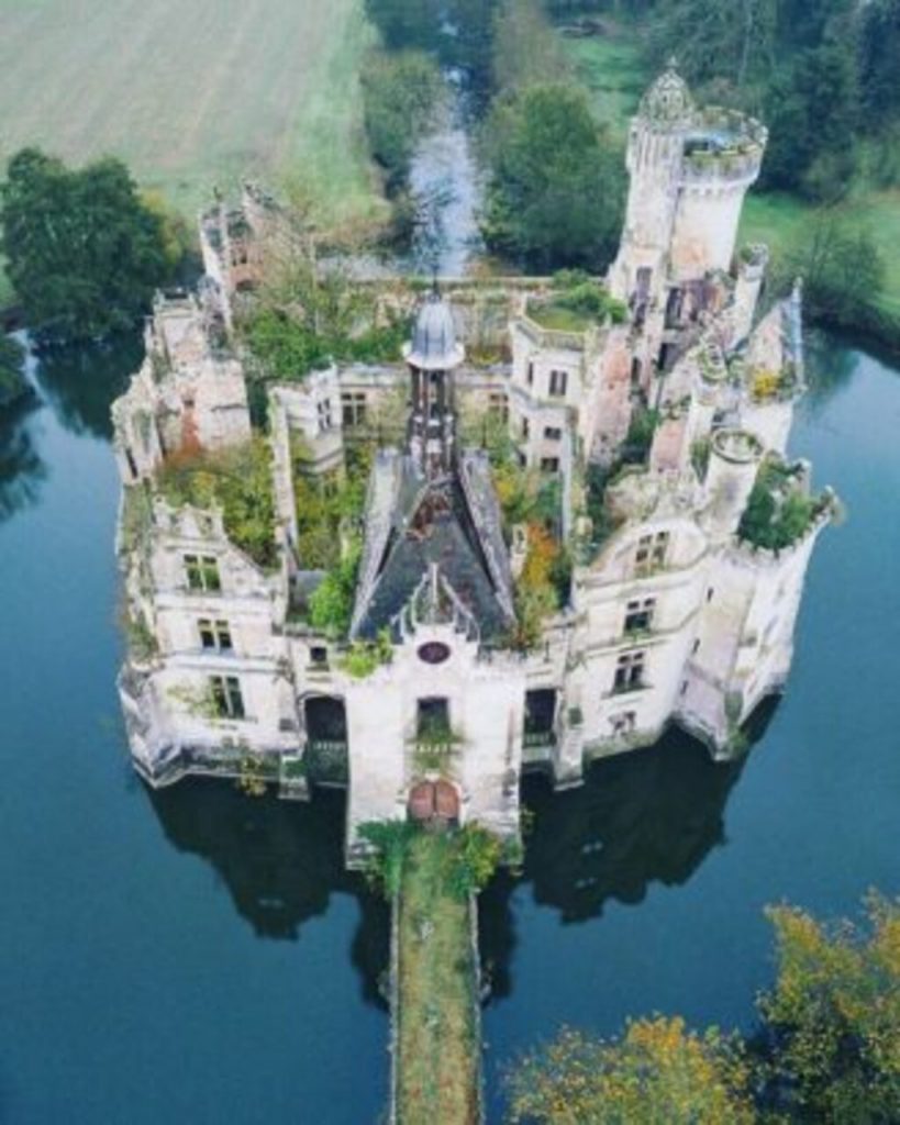 Château de la Mothe Chandeniers (Vallée de la Loire)