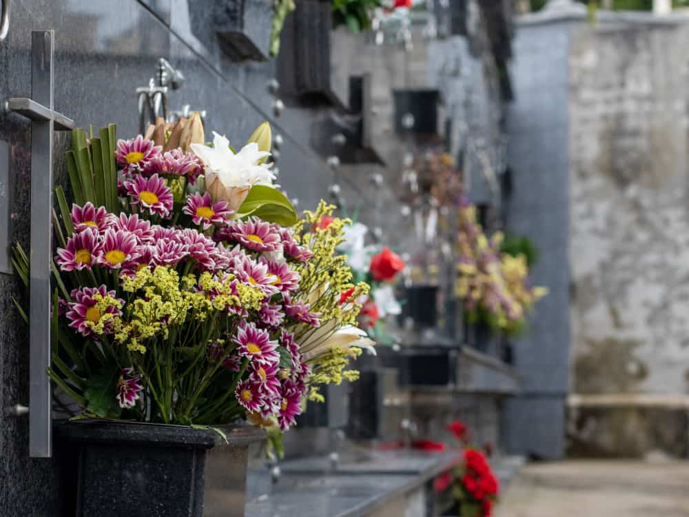 Come si chiamano le tombe a muro