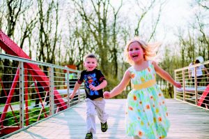 kids-running-348159_1280