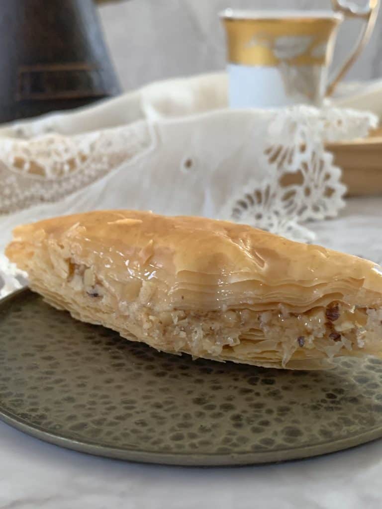 Close shot of pakhlava.