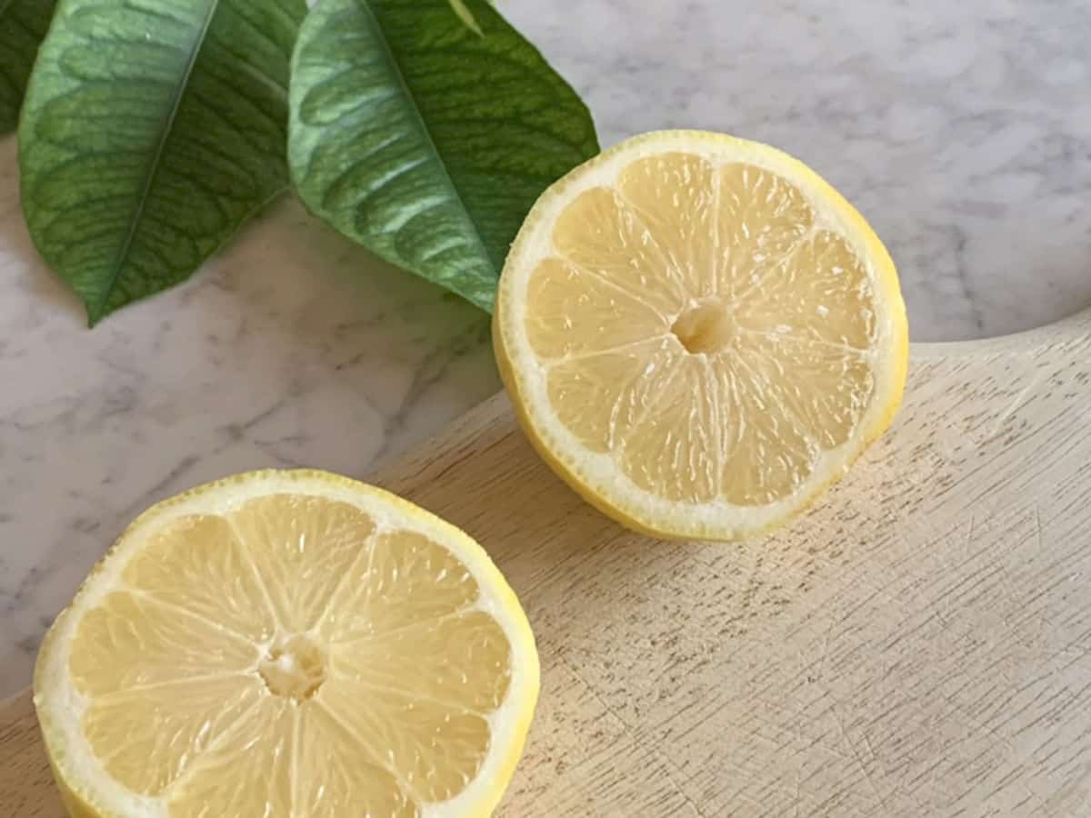 Lemon cut in half.