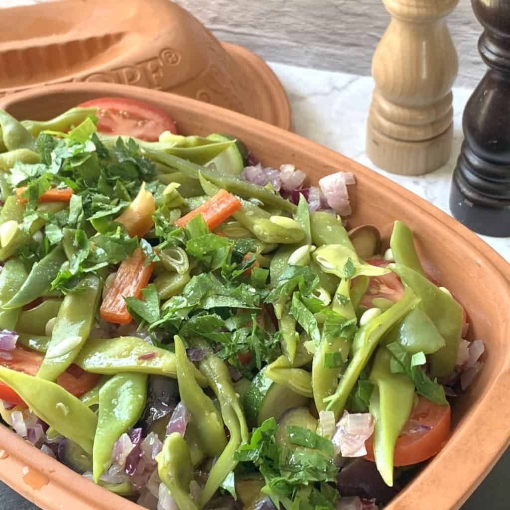 Vegetables in Römertopf clay roaster.