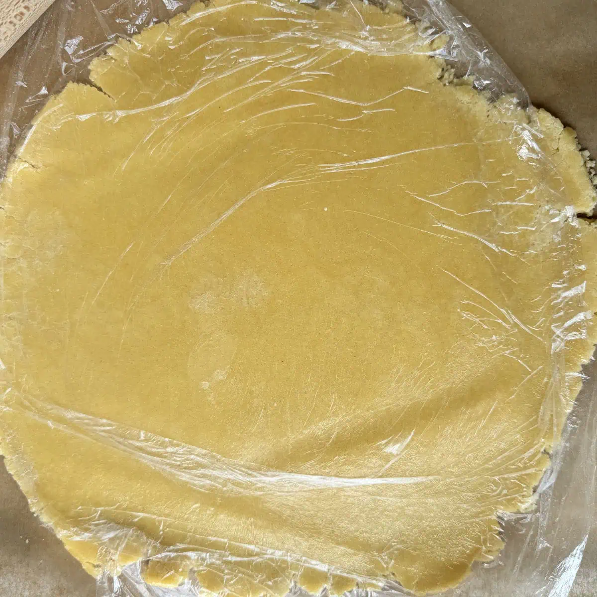 Making the circle tart crust sheet.