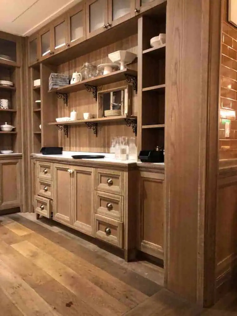 decorating inspiration from the Pantry restaurant in Las Vegas