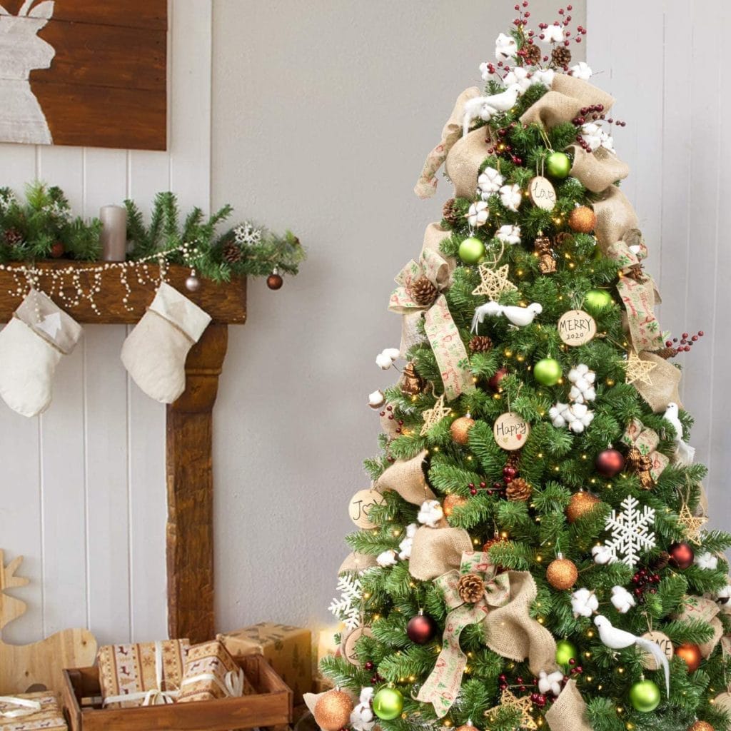 natural themed christmas tree
