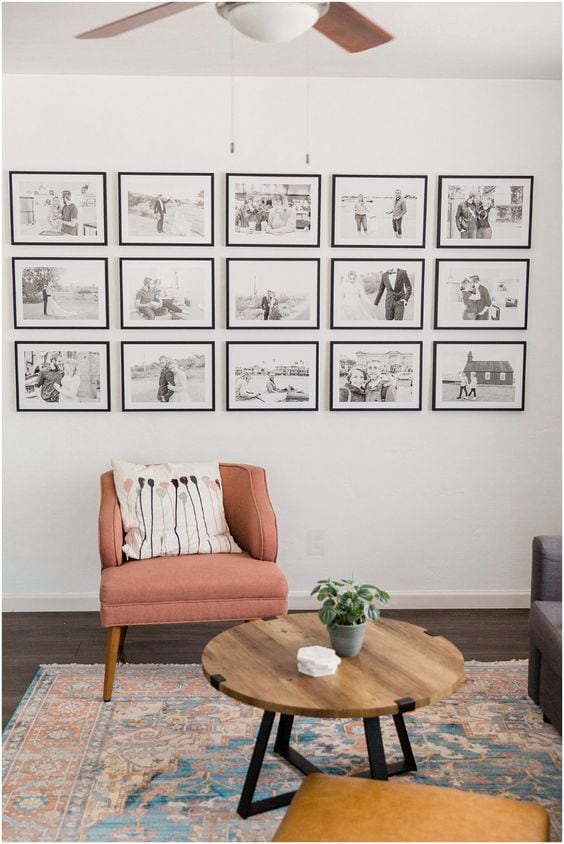a gallery arrangement idea using black and white photos for Mixtiles