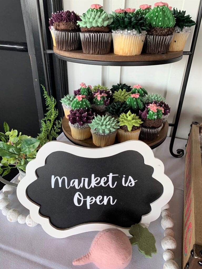 market is open sign for baby showe4r