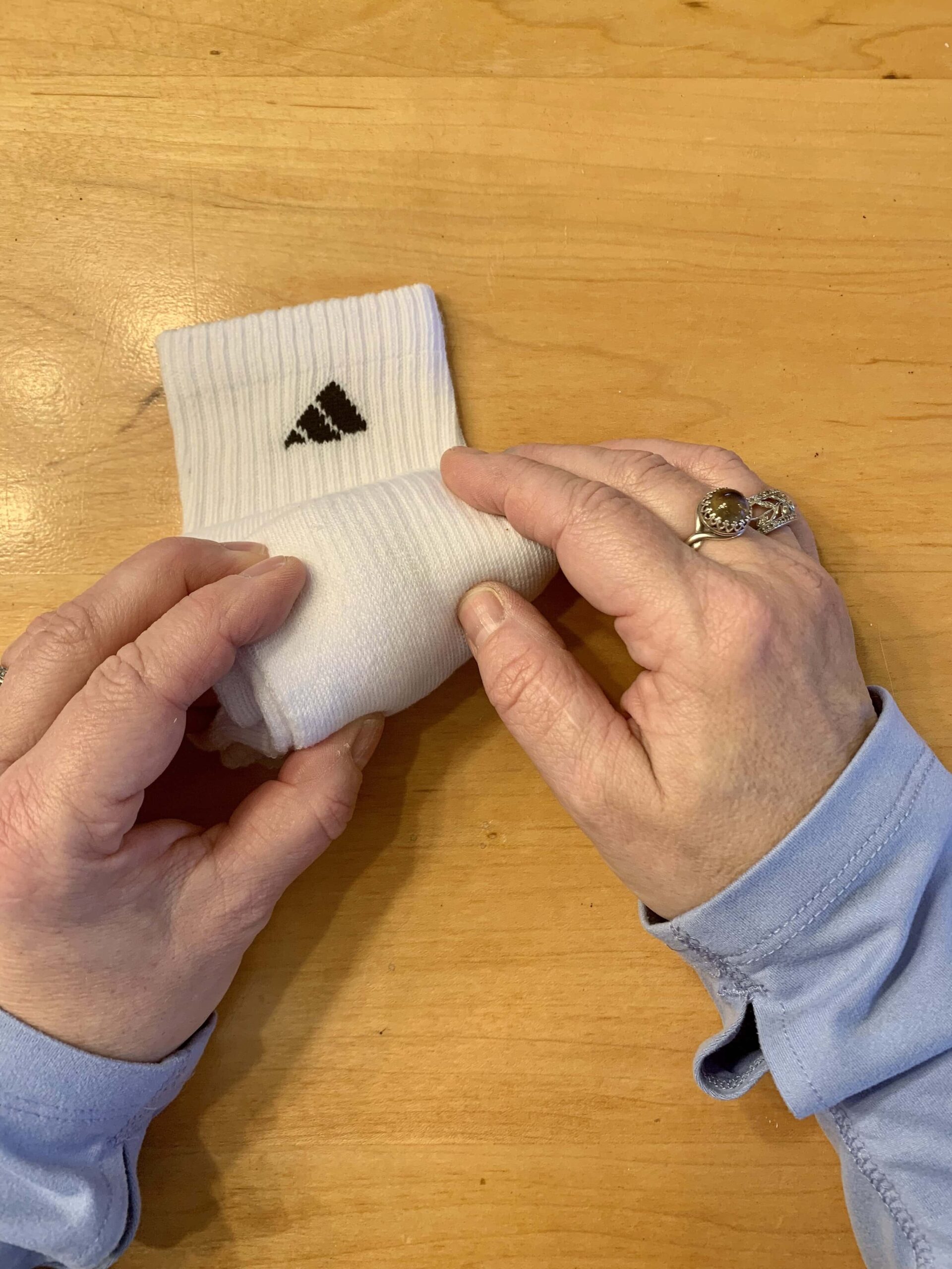 How to fold socks the tuck and roll method