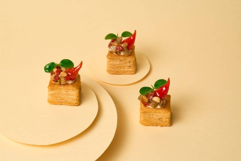 96 Puff Pastry Mini Square Tomato & Provencal Herbs 3.2cm