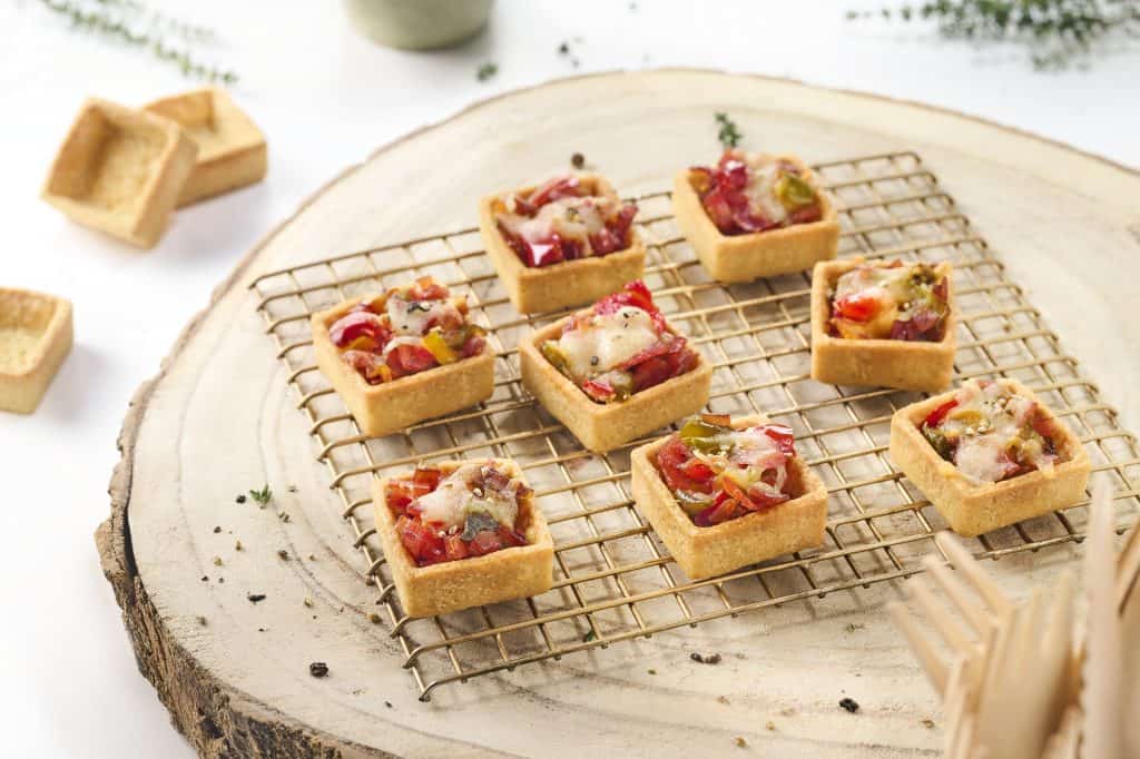 240 Mini Trendy Square Shortcrust Tartlets Neutral 3.5cm