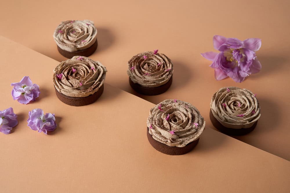 3.2″ Butter round Trendy shell chocolate
