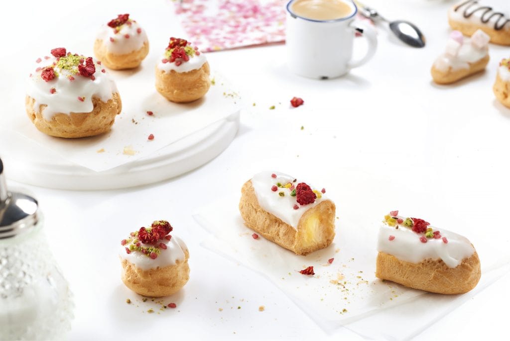 6″ Butter giant éclair