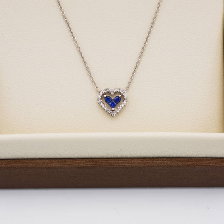 Collana Comete gioielli con diamanti e zaffiri