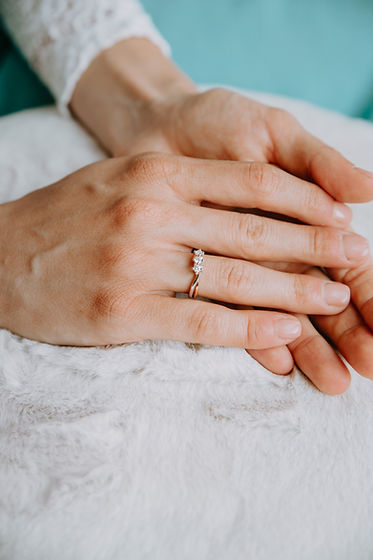 Anello Trilogy bicolore con diamanti Comete - immagine 5