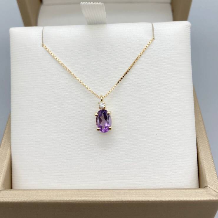 Collana con ametista e diamante