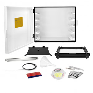 Image that shows the D50+ Accessory Package, which includes a UV-light proof container, extra reservoirs, and more