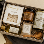 Coffret spécialités françaises à offrir sur table en bois