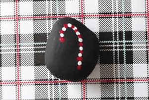Mom Approved - Christmas rock painting Crafts that your kids will love 4 candycanepaintedrock
