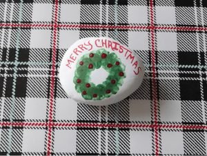 Mom Approved - Christmas rock painting Crafts that your kids will love 5 wreathpaintedrock