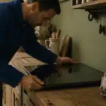 brancher plaque induction sur prise normale en toute sécurité