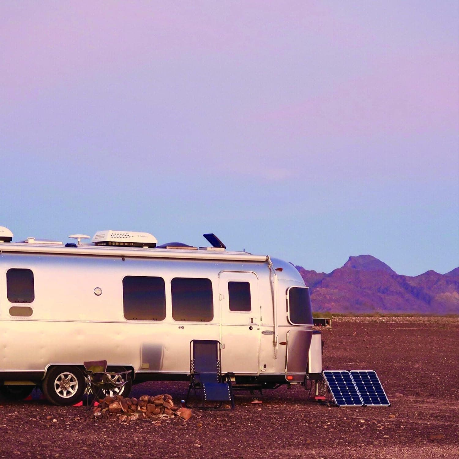 Go Power! GP-PSK-130 Portable Folding Solar Panel Kit with Solar Controller, Great for RV and Camping