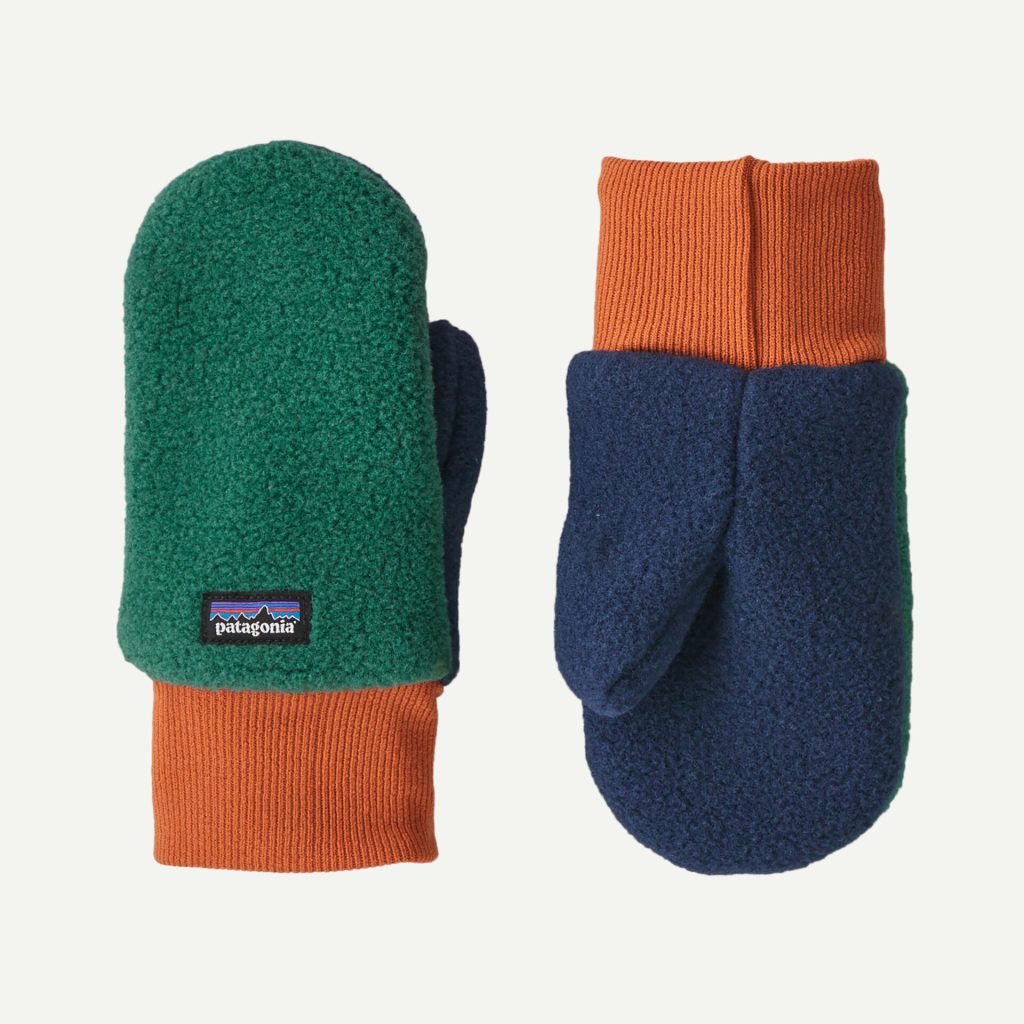 A product image for a pair of fleece mittens for babies and toddlers from the brand Patagonia. Clicking this image will take you to the product page