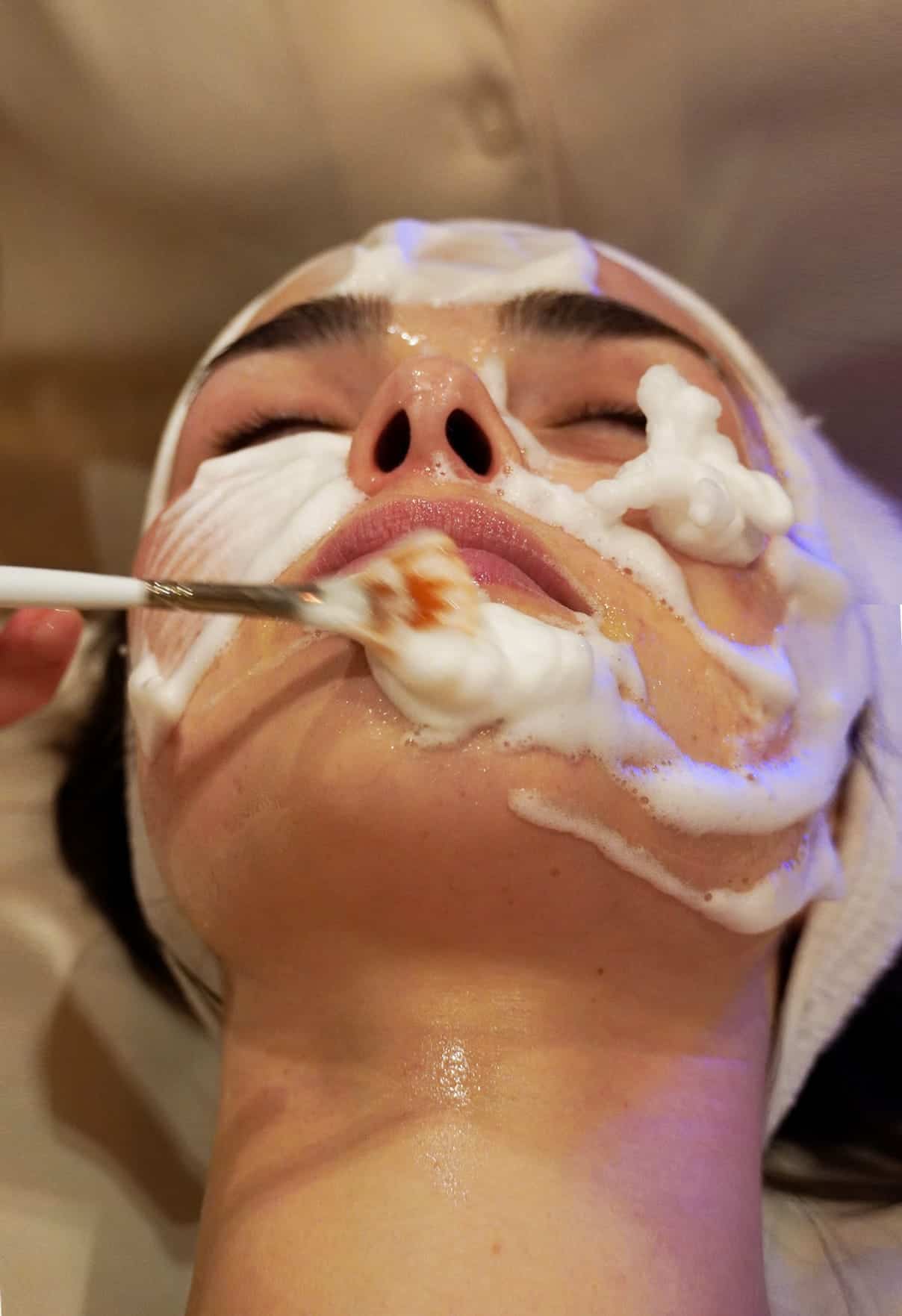 Higiene facial en centro de belleza en Madrid