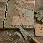 Agrafe fissure mur sur brique ancienne