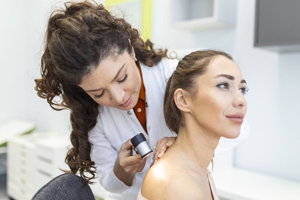 Dermatologo privato a Legnano: i servizi dello Studio Dermatologico Bianchi