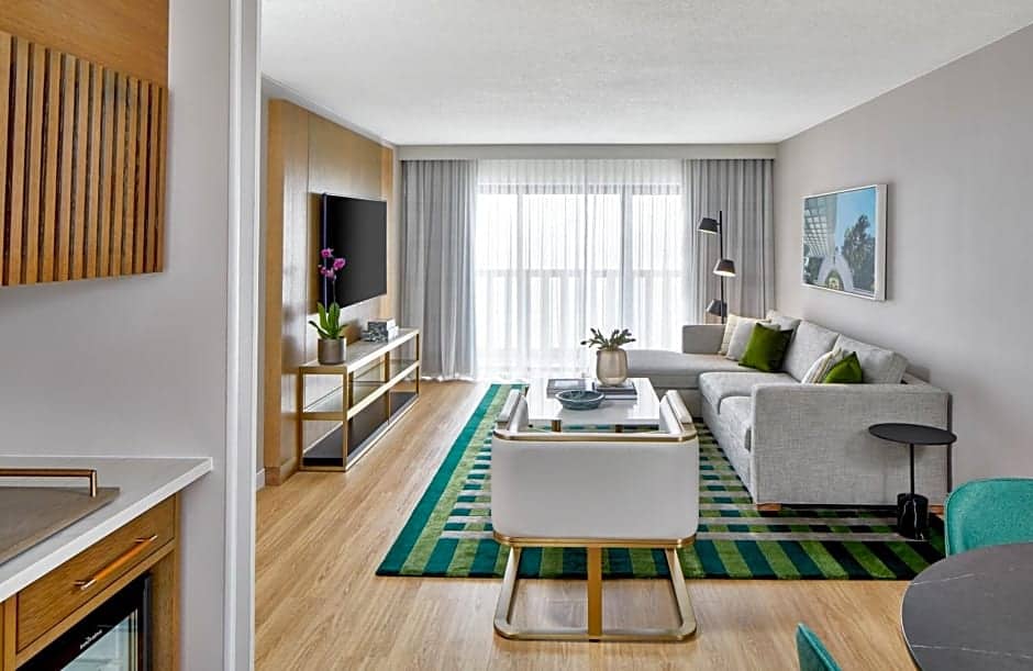 Hyatt Regency Atlanta near Mercedes-Benz Stadium