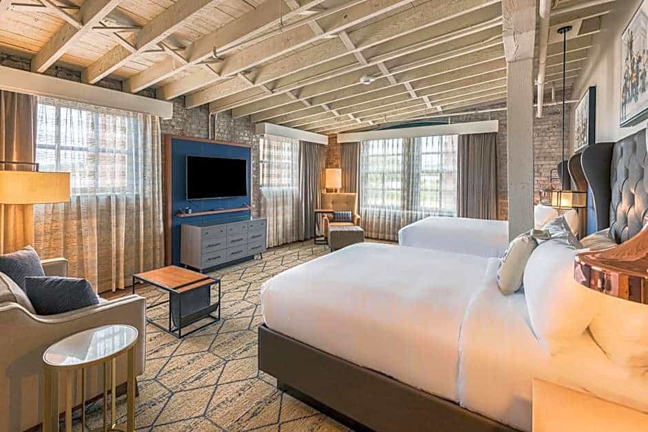 The Sessions Hotel near Bristol Motor Speedway
