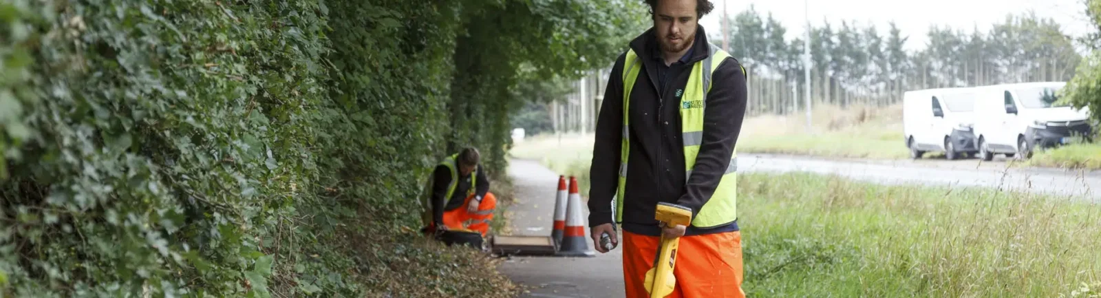 Surveyor executing a Utilities Survey