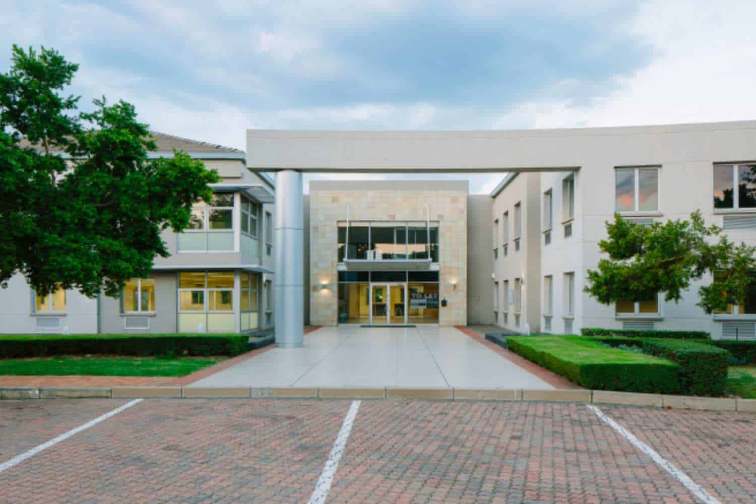 greenstone hill office park bomb scare