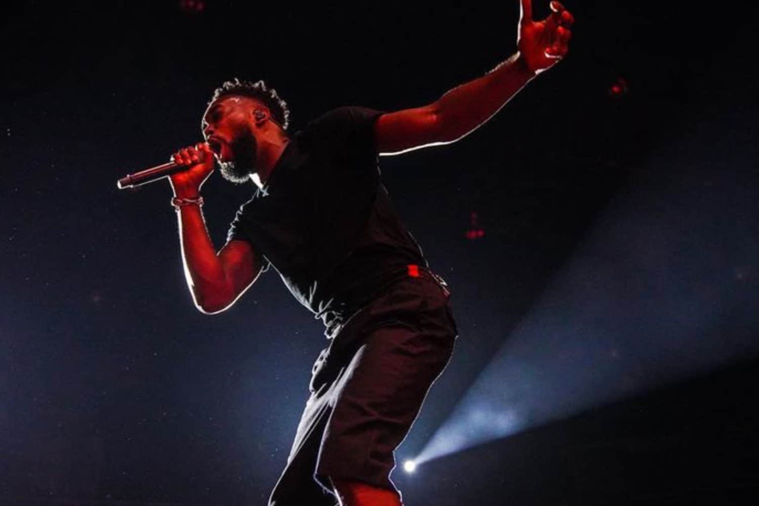 Maverick City Music places relationship with Dante Bowe on pause