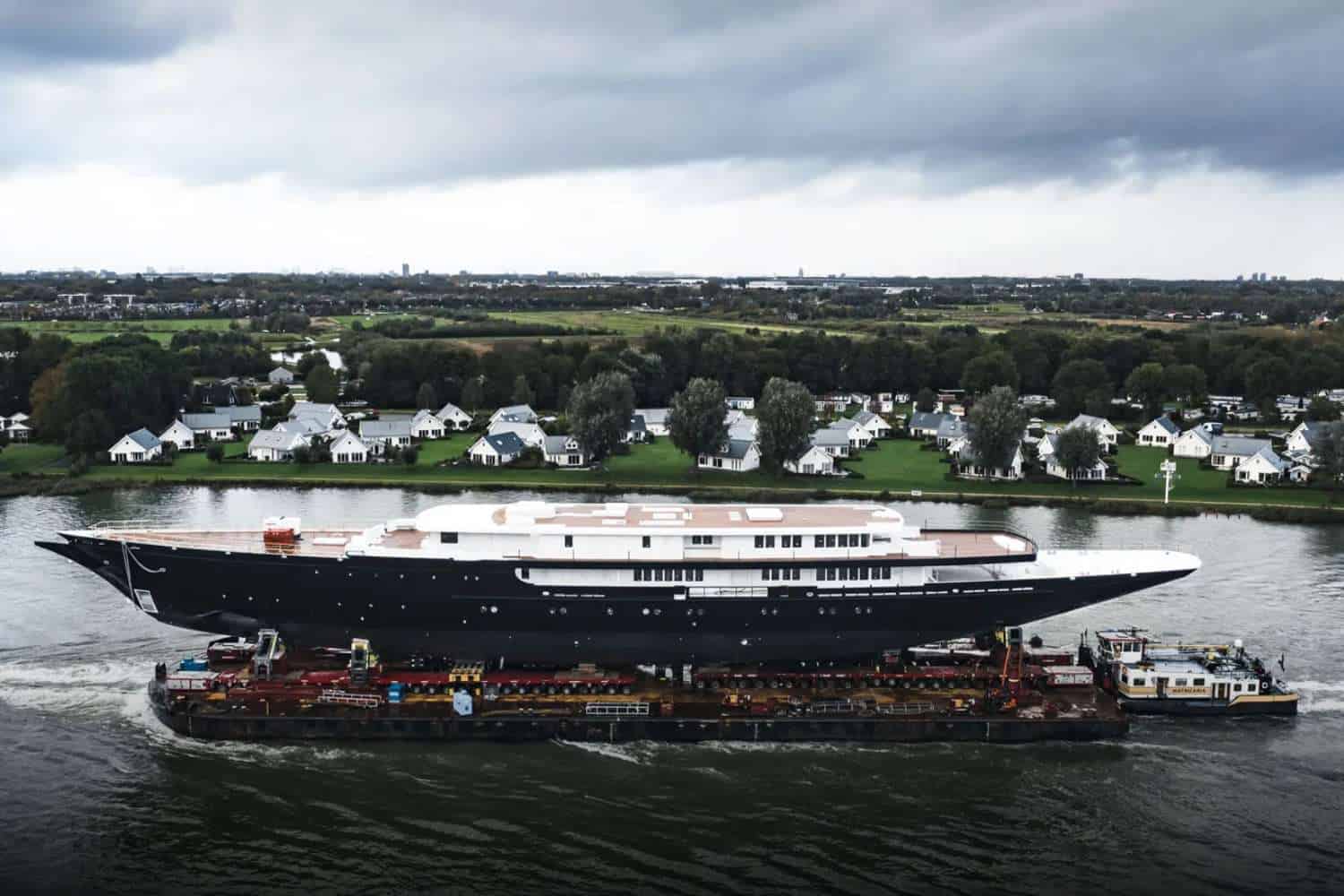 Jeff bezos yacht koru features