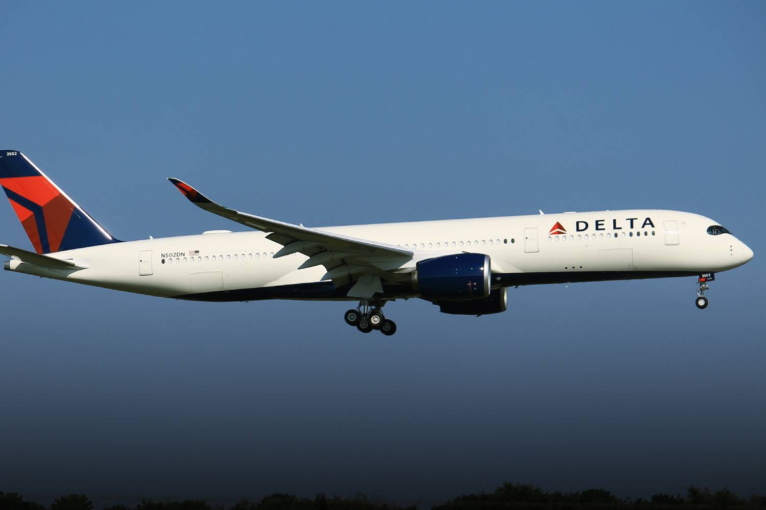 delta airlines plane crash Toronto