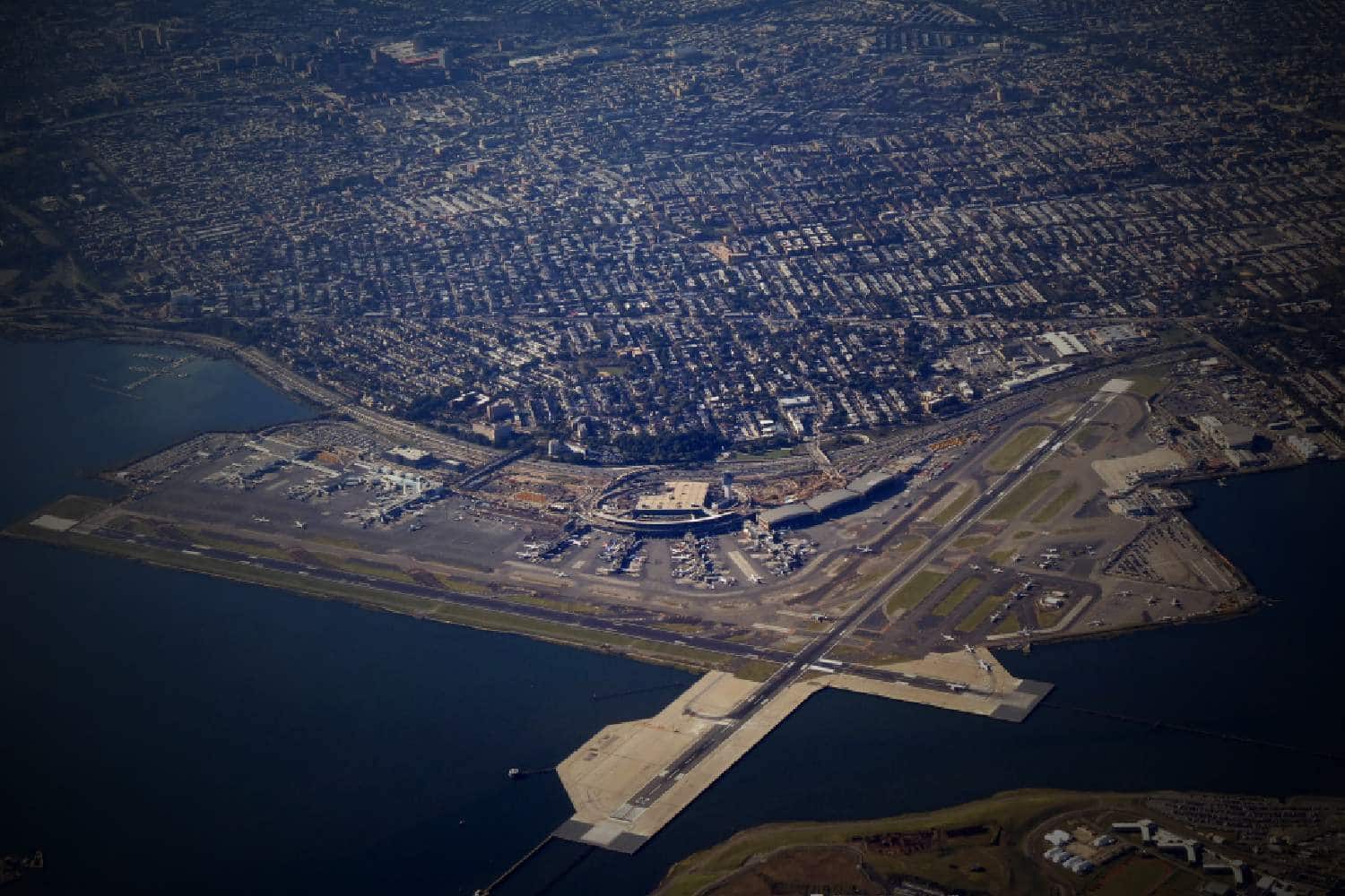 laguardia airport