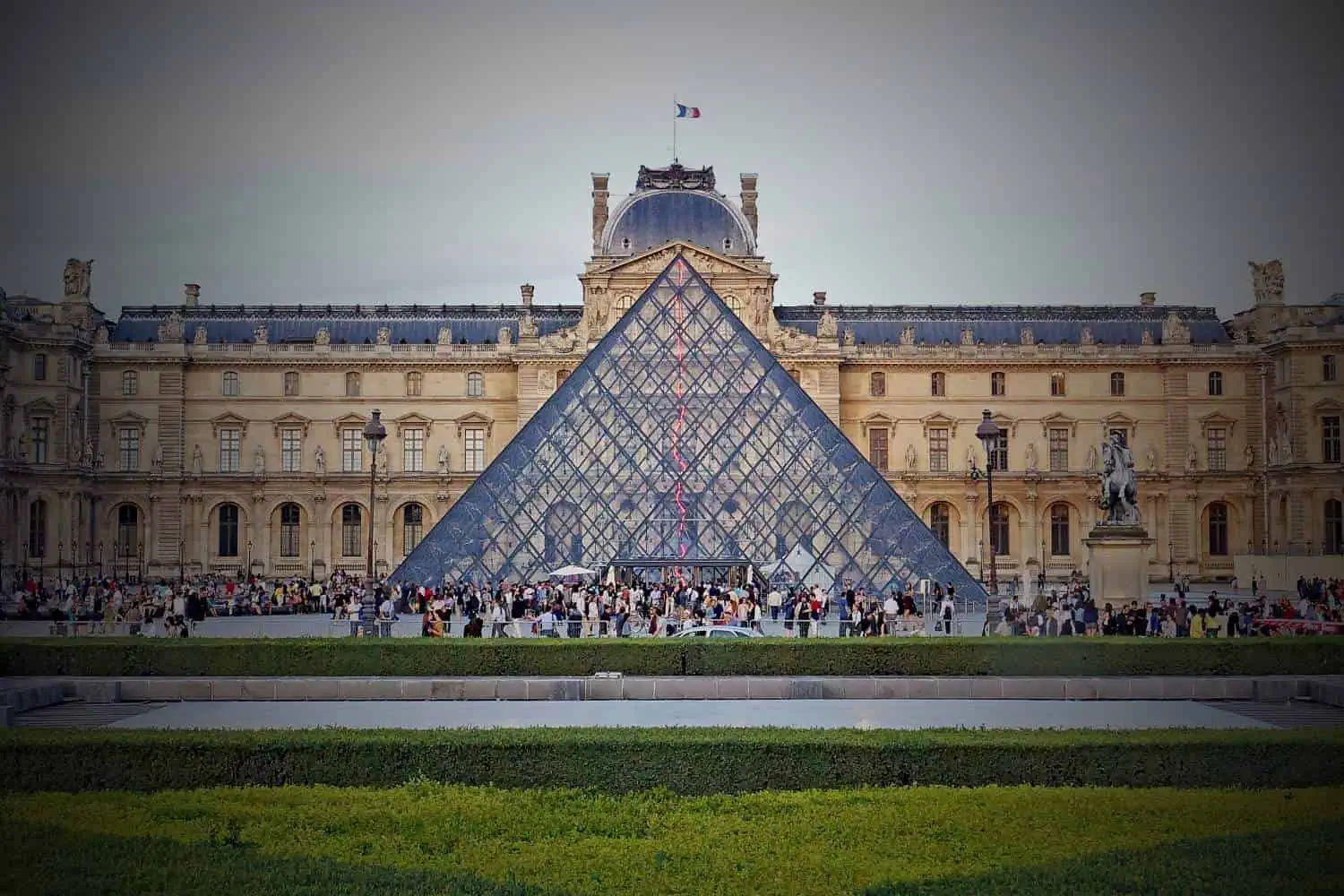 louvre museum