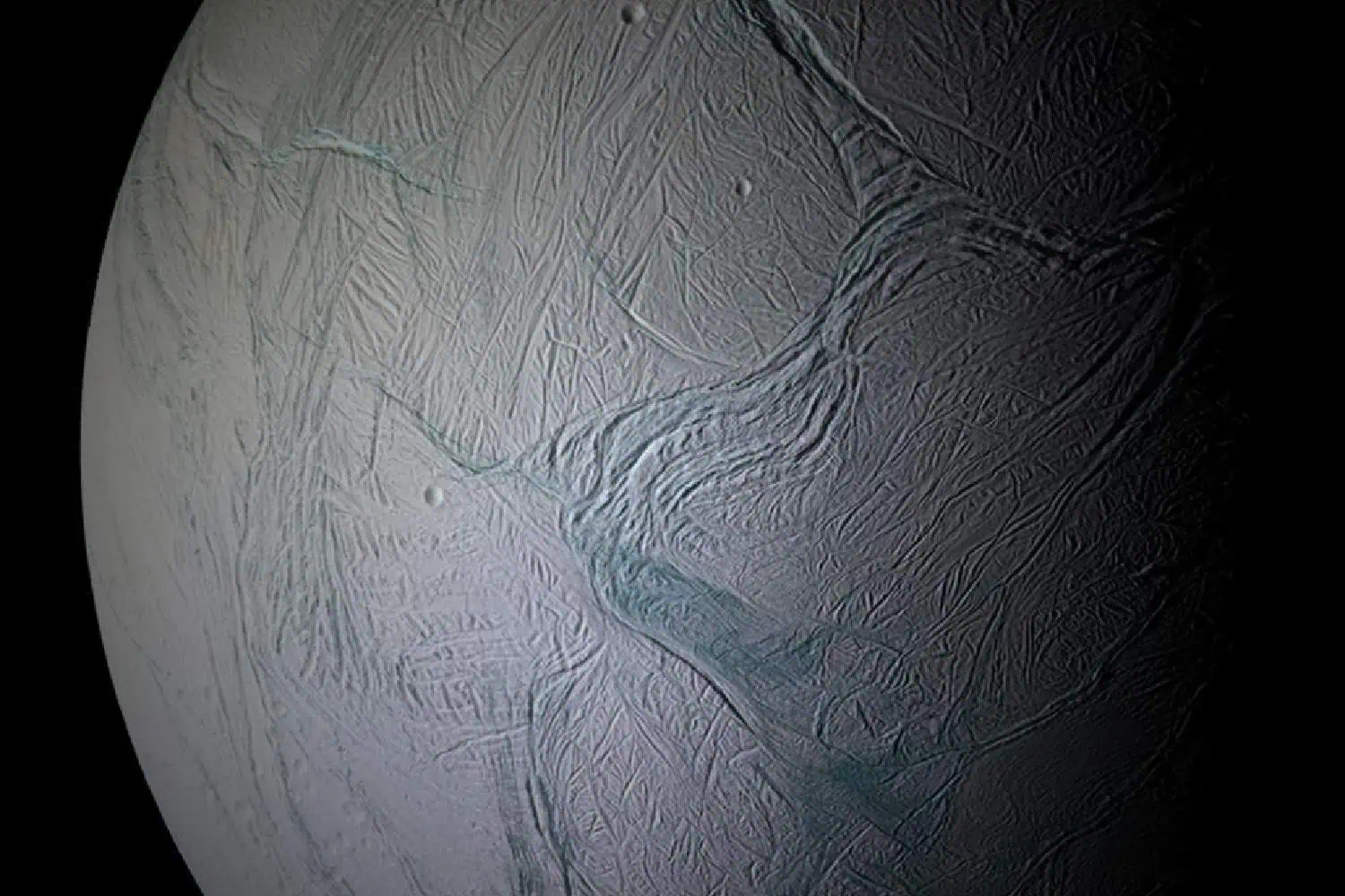 saturn moon enceladus