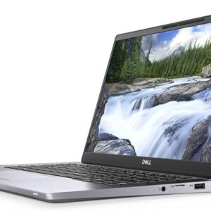 Laptop με ορεινό τοπίο στην οθόνη, λειτουργική και μοντέρνα συσκευή.
