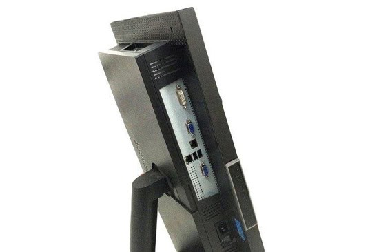 Ενός υπολογιστή με οθόνη και θύρες USB, ιδανικό για εργασία και gaming.