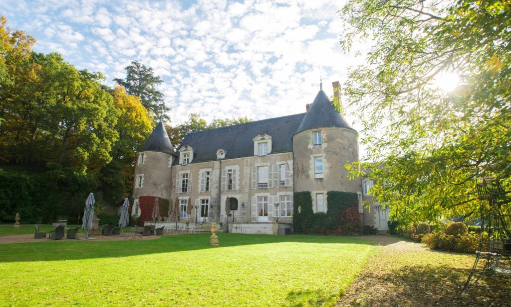 Le Château de Pray : entre patrimoine, excellence et responsabilité la façade du château de pray